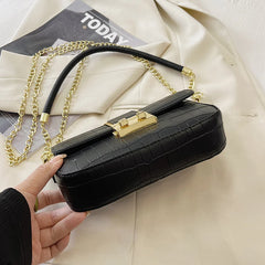 Classic Style Female Single Shoulder Passenger Bag with Wrist Strap
