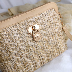 Fashionable Straw Crossbody Bag for Women - Beach Holiday Shoulder Bag