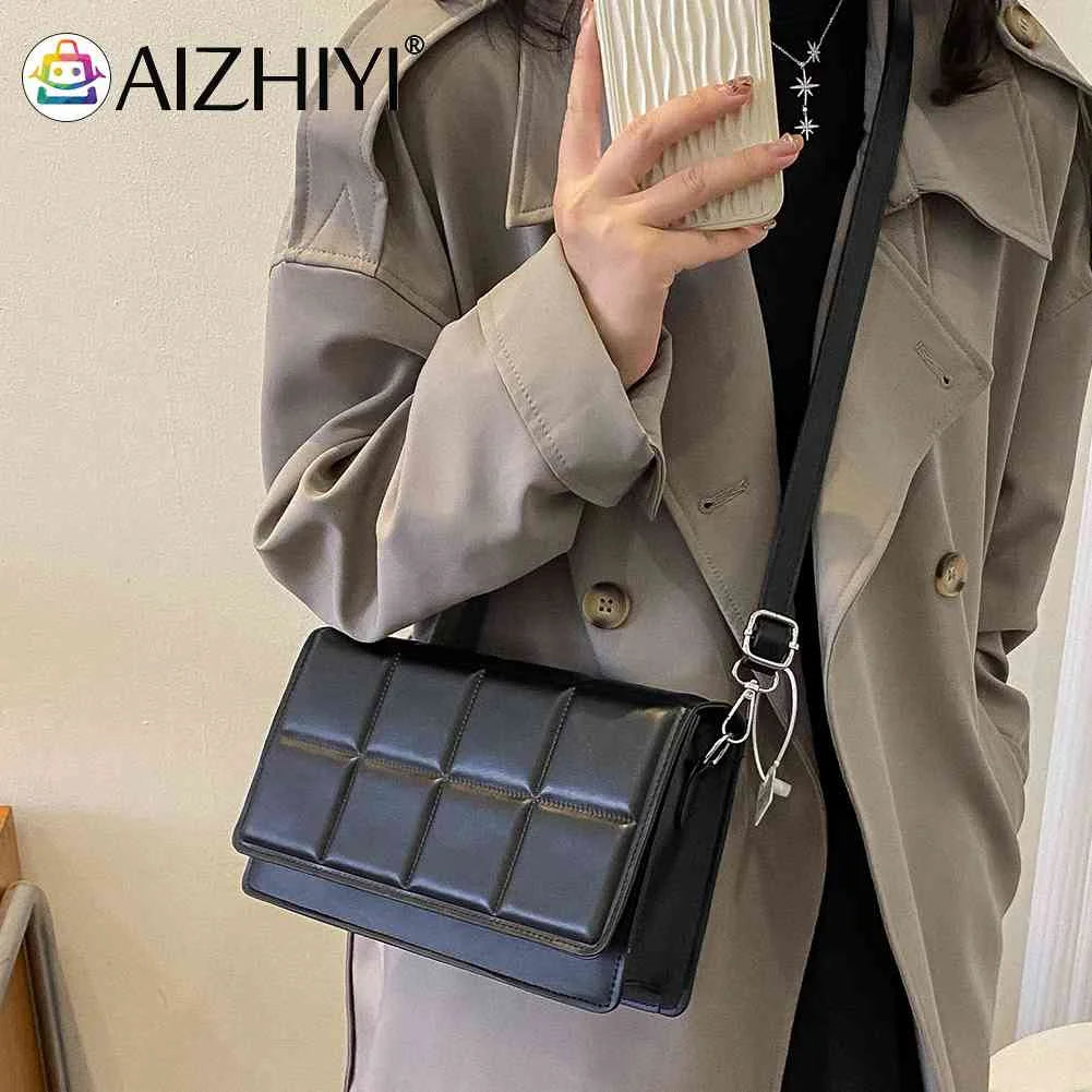 Plaid Crossbody Bag Lightweight Portable Casual for Weekend Vacation