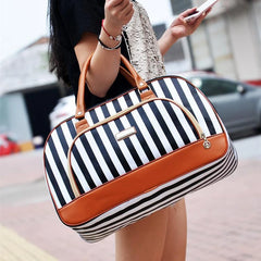 PU Leather Travel Tote Bags Large Feminine Overnight Weekend Duffle Organizer