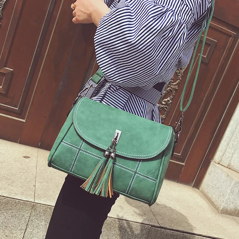 Plaid Messenger Handbags for Women Travel Shoulder Bag Tassels Crossbody Purse