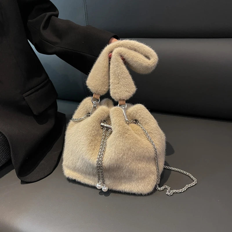 Western Style Plush Messenger Bag Bucket Handbag