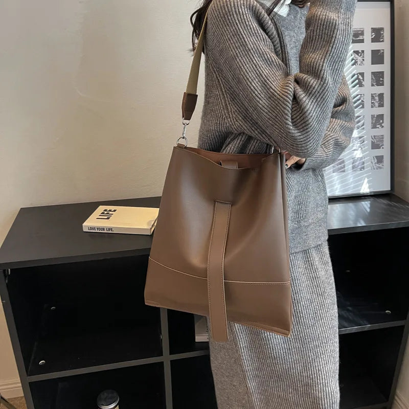 Large Capacity Handbags Retro Leisure Shoulder Bag PU Leather Tote Bag
