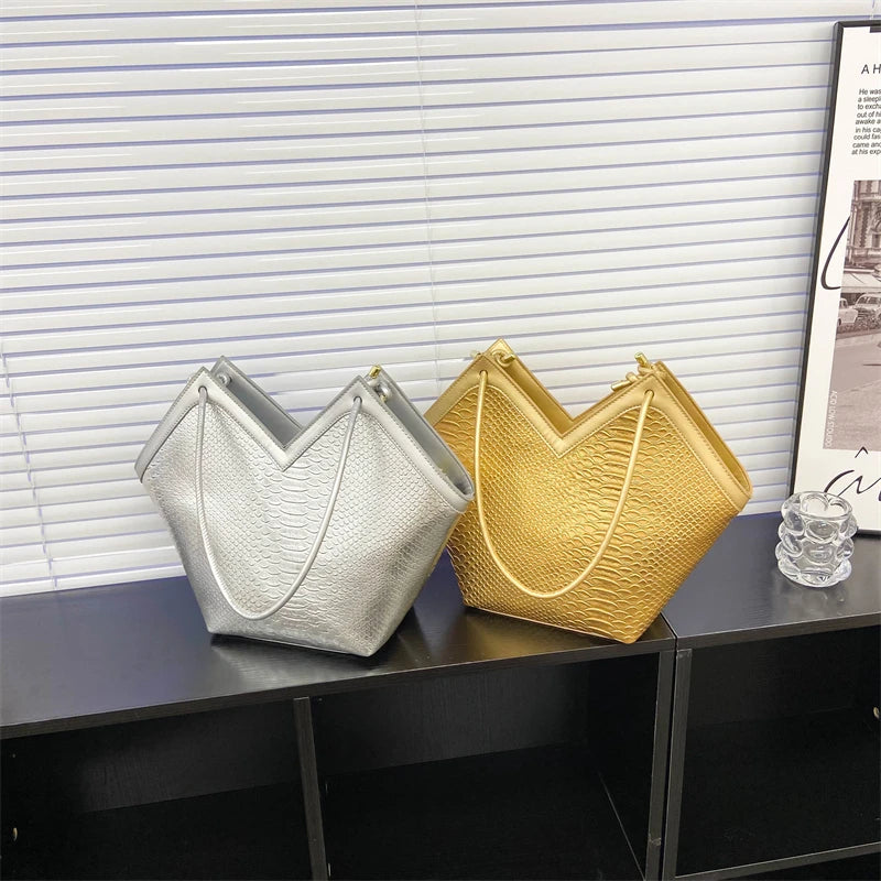 Large Capacity Shoulder Bags For Women Handbags Retro High Female Underarm Bag