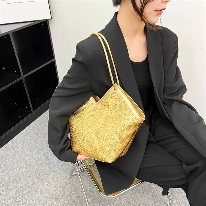 Large Capacity Shoulder Bags For Women Handbags Retro High Female Underarm Bag