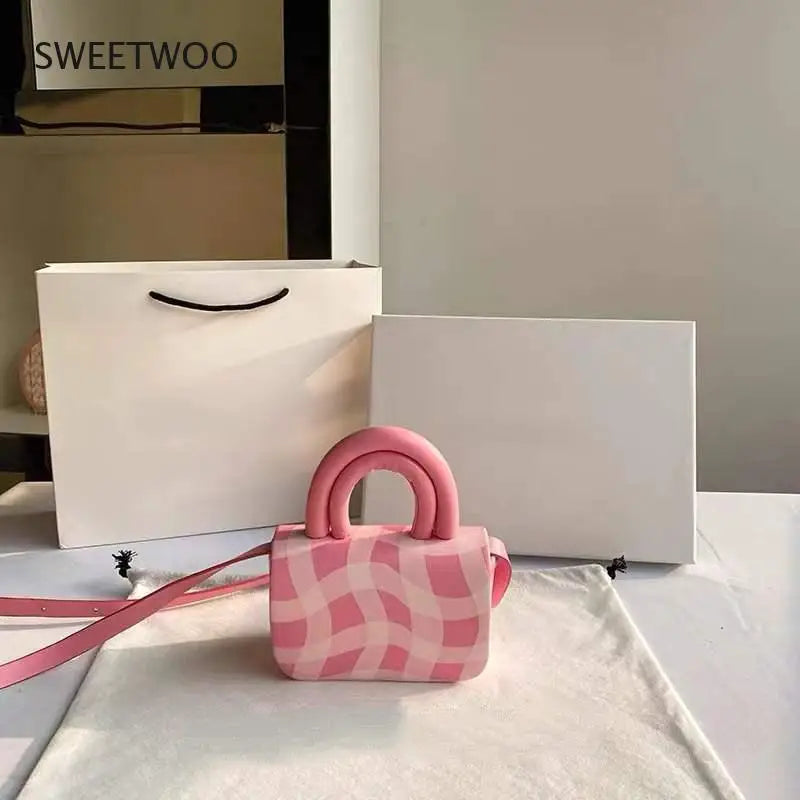 Women's Chessboard Lattice Messenger Bag