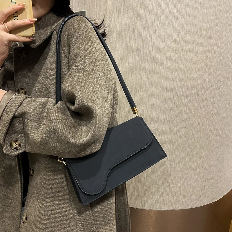 Women Underarm Purses Shoulder Girls Cellphone Handbags Lady Shopping Flap Bags