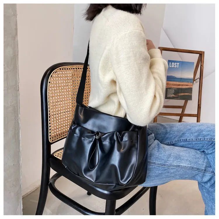 Large Capacity Shoulder Bag Solid Pleated Women Messenger Bags