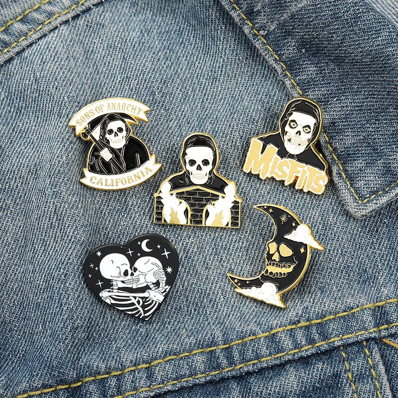 Punk Style Enamel Lapel Pins Set, Halloween Cat Head Compass Wizard Hat Backpack