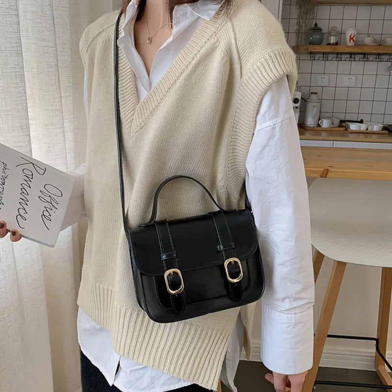 Qiaoduo Retro Winter Shoulder Bag Women Flap Lock Crossbody