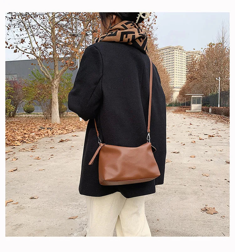 Qiaoduo Vintage PU Leather Shoulder Bag for Women Wide Belt Handbags