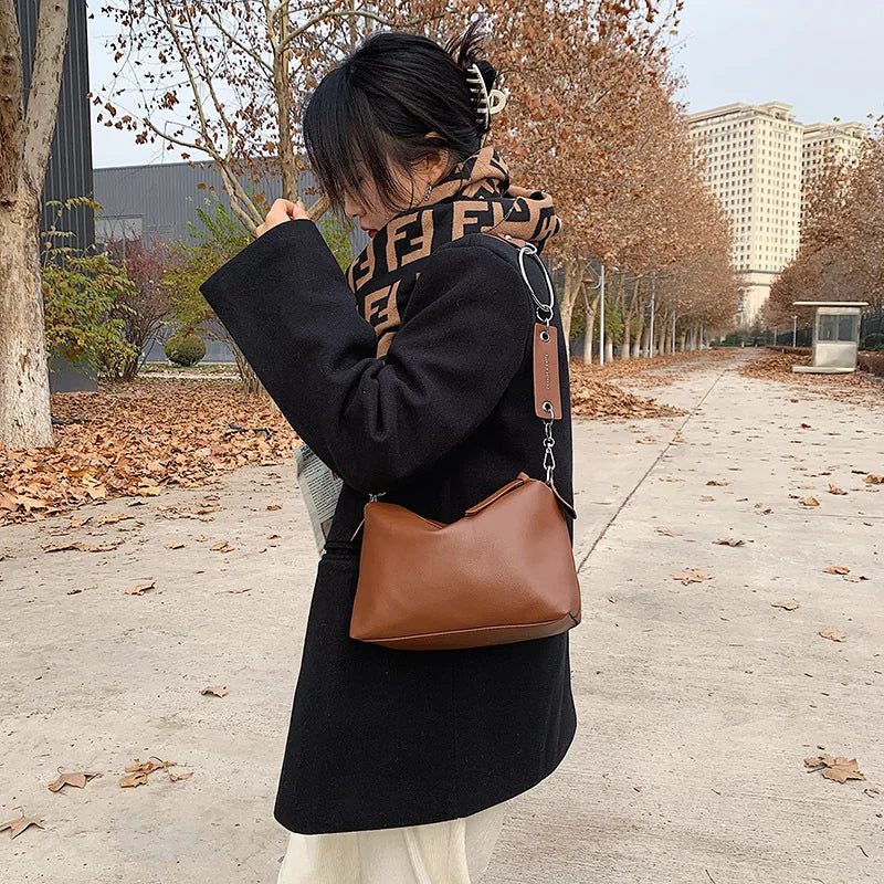 Qiaoduo Vintage PU Leather Shoulder Bag for Women Wide Belt Handbags