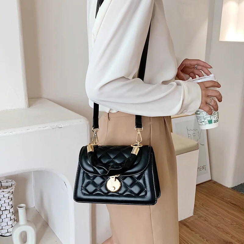 Quilted Crossbody Bag Small Chain Handbag PU Leather Hand Bag with Handle