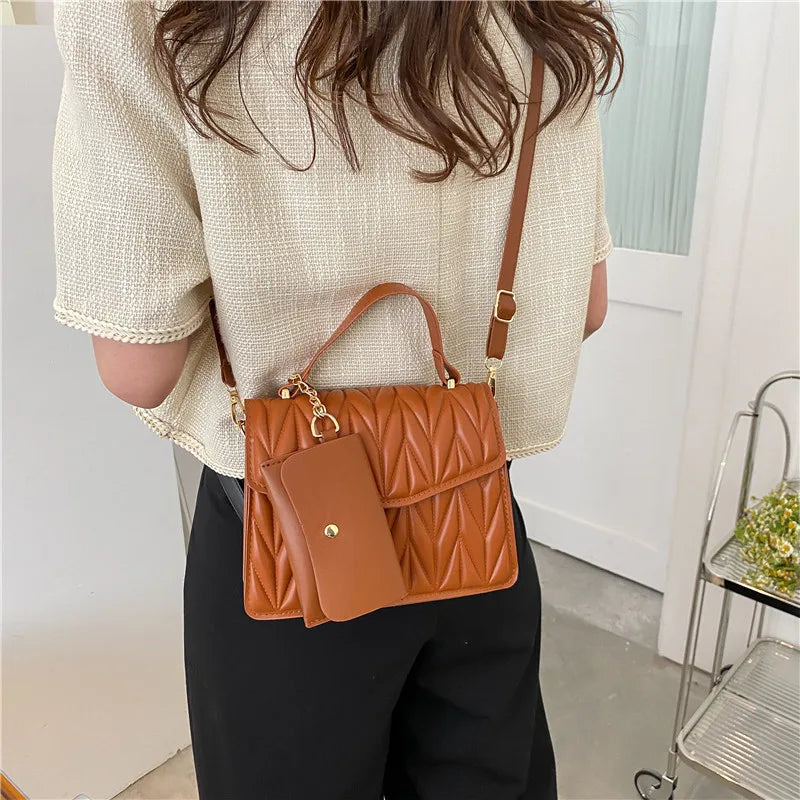 Women's Retro Messenger Bag Large Capacity Shoulder Bag