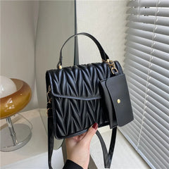 Women's Retro Messenger Bag Large Capacity Shoulder Bag