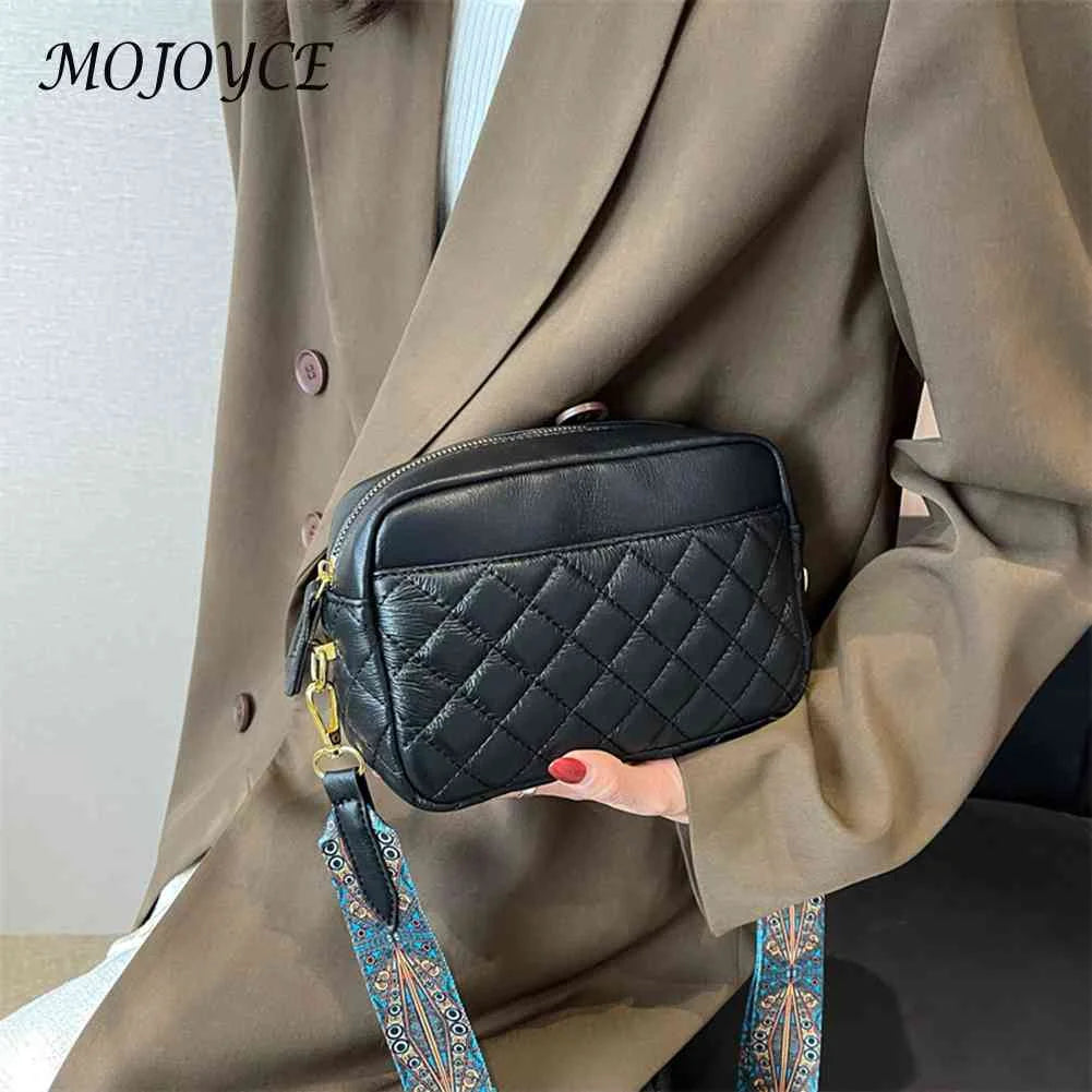 Quilted PU Leather Camera Shoulder Bag Prints Wide Strap Rhombus Pattern