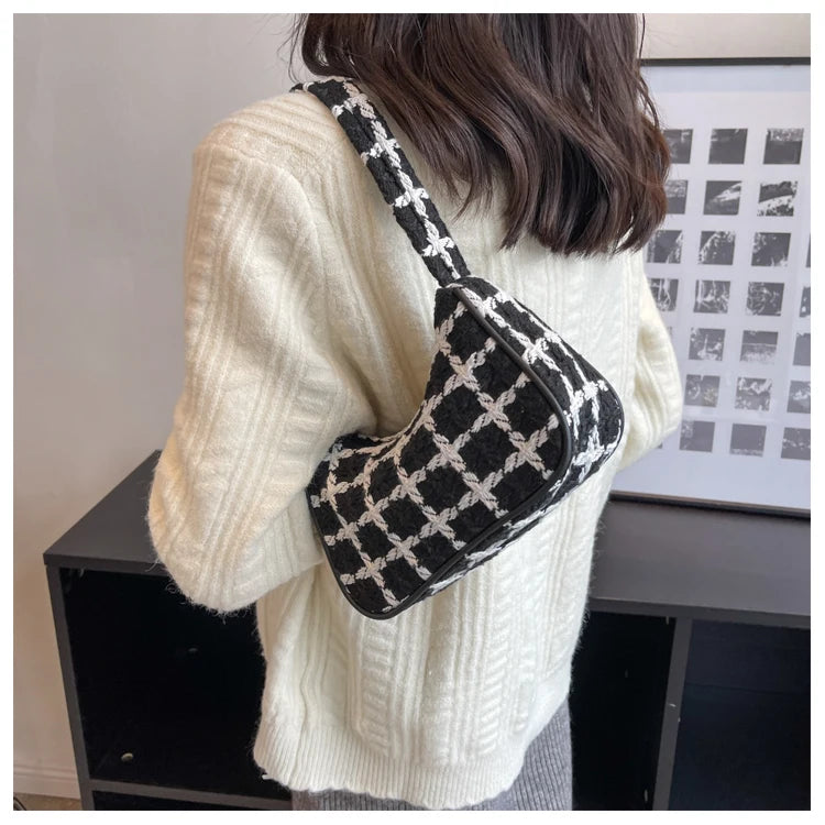 Plaid Ladies Underarm Bag Woolen Knitting Female Zipper Purse Handbags