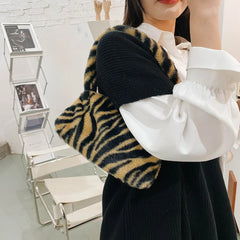 Leopard Print Underarm Bag Soft Plush Winter Shoulder Bag for Women