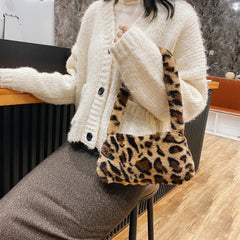 Leopard Print Underarm Bag Soft Plush Winter Shoulder Bag for Women