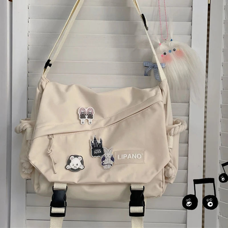 Retro Messenger Bag Large Capacity Lightweight Shoulder Bag For Men Women