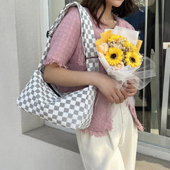 Women's Retro Messenger Bag Large Capacity Commuter Bag