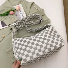 Women's Retro Messenger Bag Large Capacity Commuter Bag