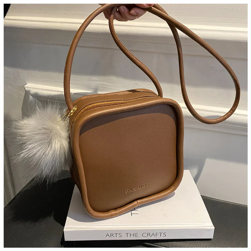 Retro One Shoulder Bag Women's Small Square Bag Crossbody Bags