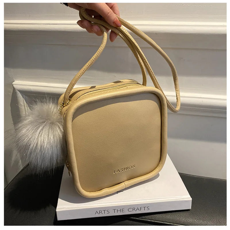 Retro One Shoulder Bag Women's Small Square Bag Crossbody Bags