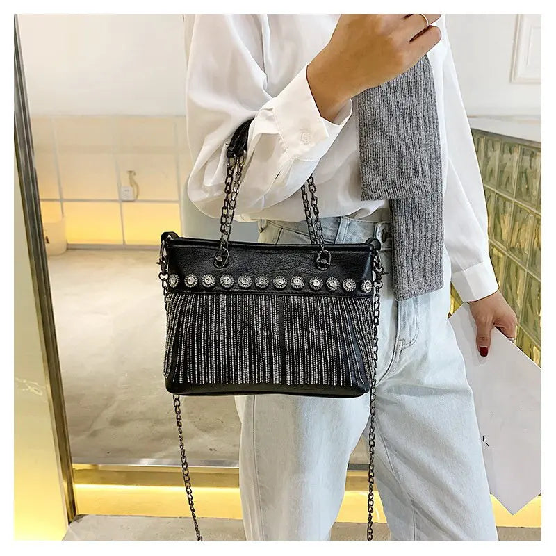 Retro Rivet Women Handbags Rock Style Tassel Crossbody Bags Chain
