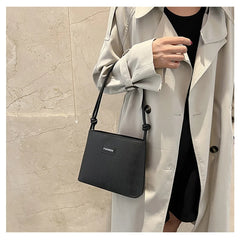 Retro Shoulder Bag for Women Handbags Purse PU Leather Armpit Bags