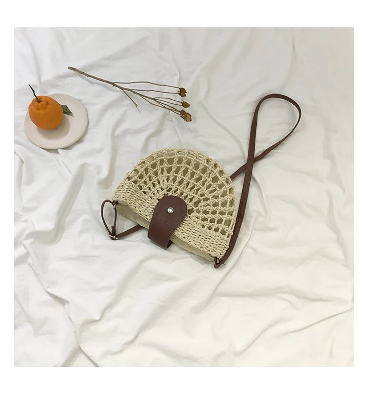 Round Straw Beach Bag Vintage Woven Shoulder Bag Raffia Rattan Bohemian Summer