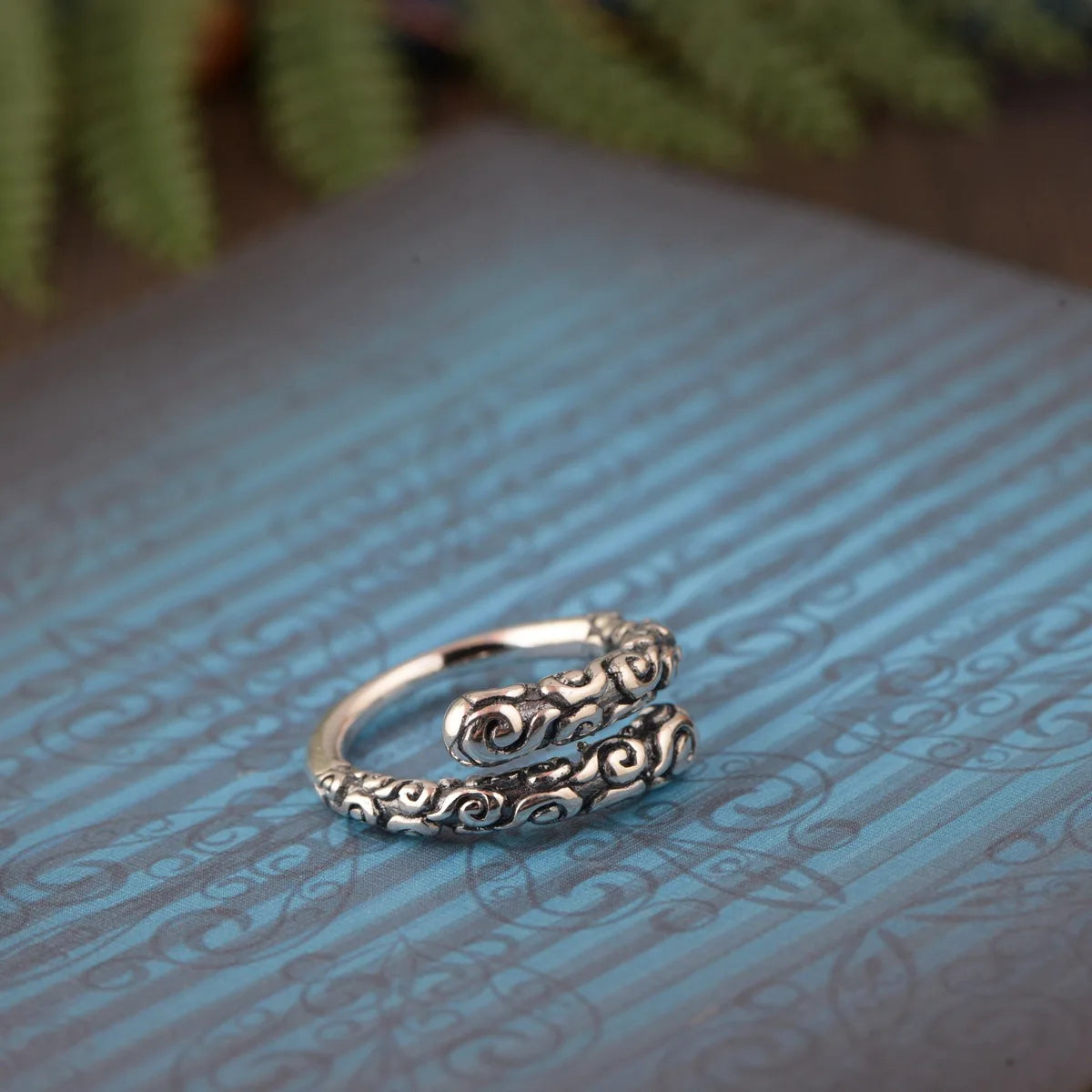 S990 Thai Silver Vintage Style Ring for Women