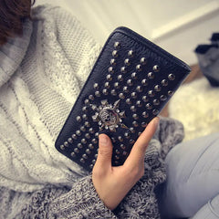 Vintage Leather Skull Rivet Women Clutch Bag