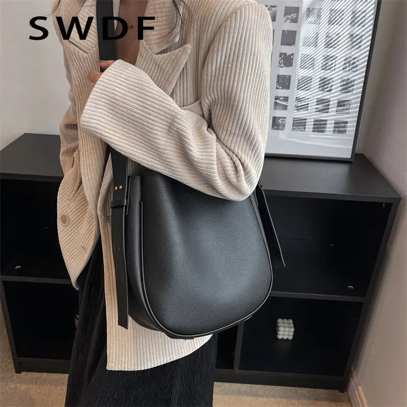 Vintage Small Leather Crossbody Bucket Bag for Women