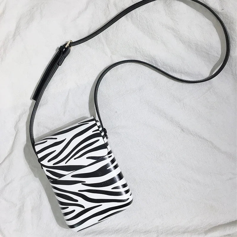 Casual PU Shoulder Bag for Women - Stylish Purse for Any Occasion