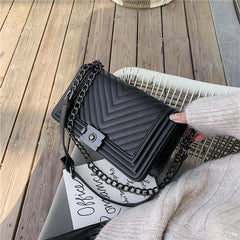 V Letter Shoulder Crossbody Bag Chain Handbag Women