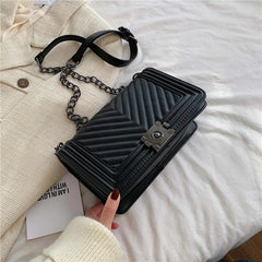 V Letter Shoulder Crossbody Bag Chain Handbag Women