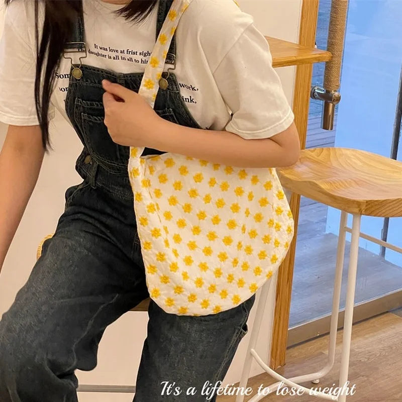 Women Daisy Embroidery Floral Cotton Pouch Handbags