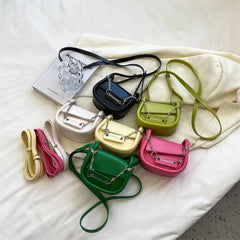 Small Casual Ladies Saddle Shoulder Purses Chains Mini Women Purses and Handbags