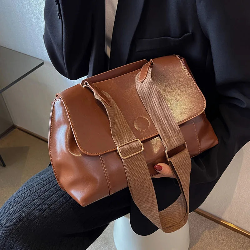 Vintage Leather Crossbody Bag for Women Winter