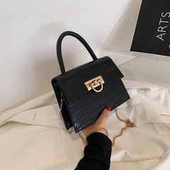 Crocodile Pattern Leather Chain Shoulder Bag