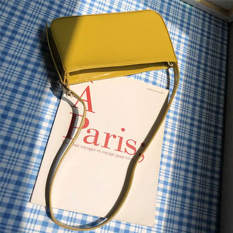 Oil Wax Leather Underarm Bag French Style Portable Small Bag