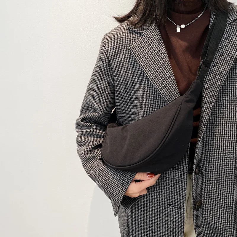 Large Capacity Women's Chest Bag Travel Crossbody Half Moon Belt Bag