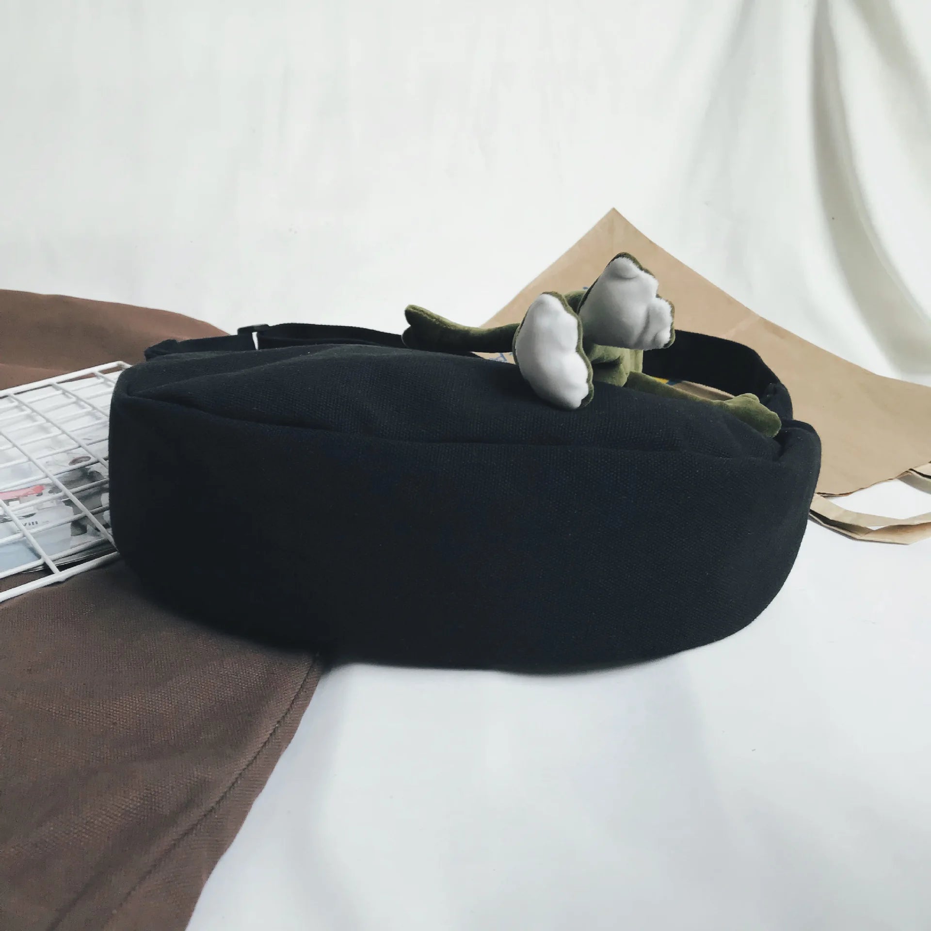 Large Capacity Chest Bag for Women Crossbody Travel Half Moon Belt Bag