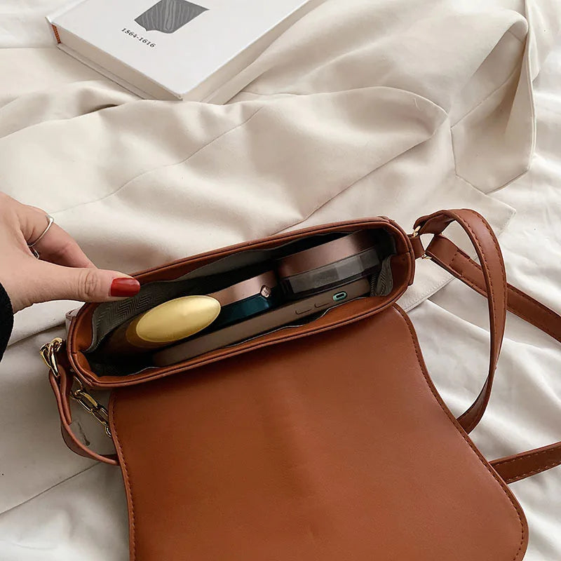 Stylish Leather Crossbody Bag for Women - Spring Shoulder Saddle Handbag
