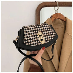 Retro Shoulder Bag Women's Messenger Bag Crossbody Handbag