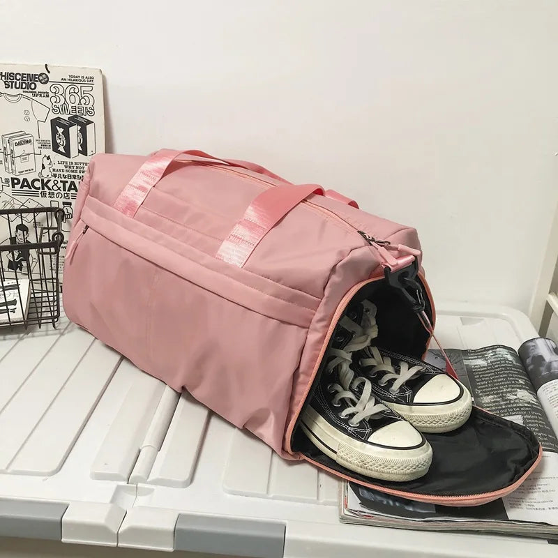 Large Capacity Sports Training Bag Travel Bag for Men and Women