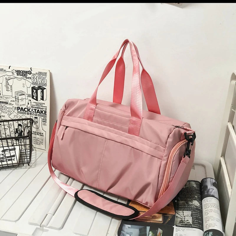 Large Capacity Sports Training Bag Travel Bag for Men and Women