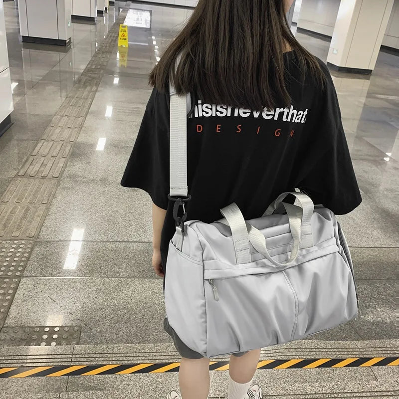 Large Capacity Sports Training Bag Travel Bag for Men and Women