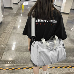 Large Capacity Sports Training Bag Travel Bag for Men and Women